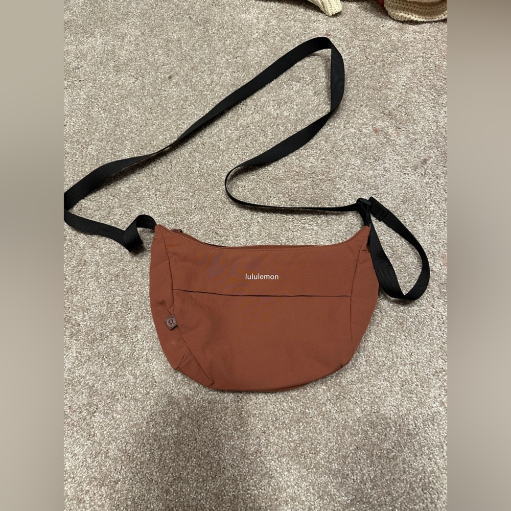 lululemon athletica Rust Brown/Terracota Crossbody Bag with Black Strap